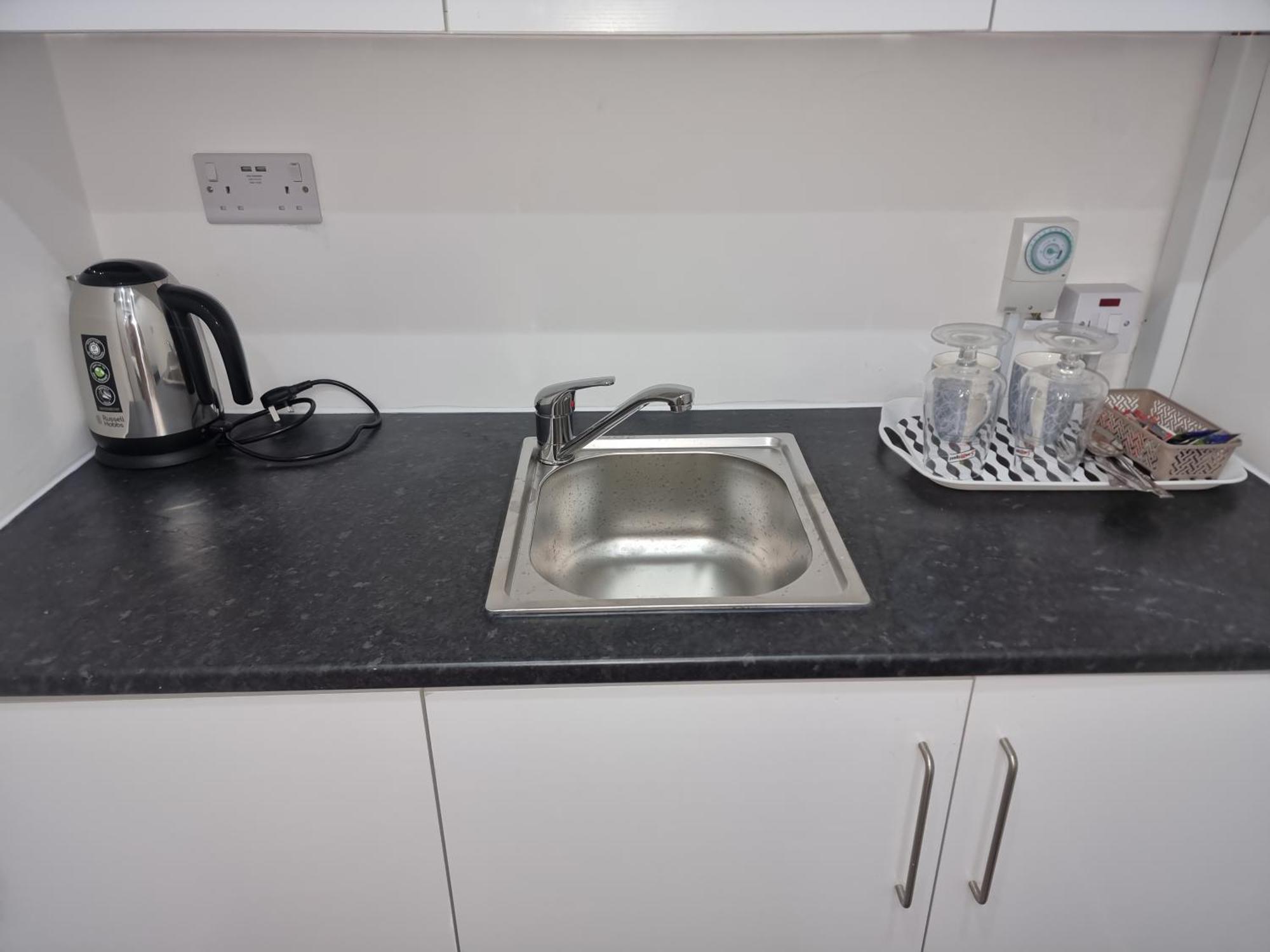 Brand New Studios In London Borough of Harrow Exterior foto