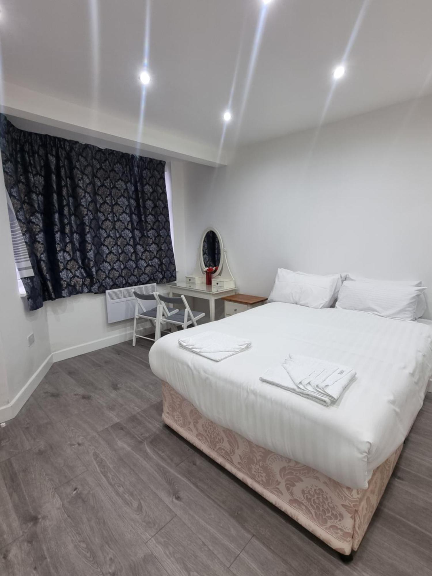 Brand New Studios In London Borough of Harrow Exterior foto