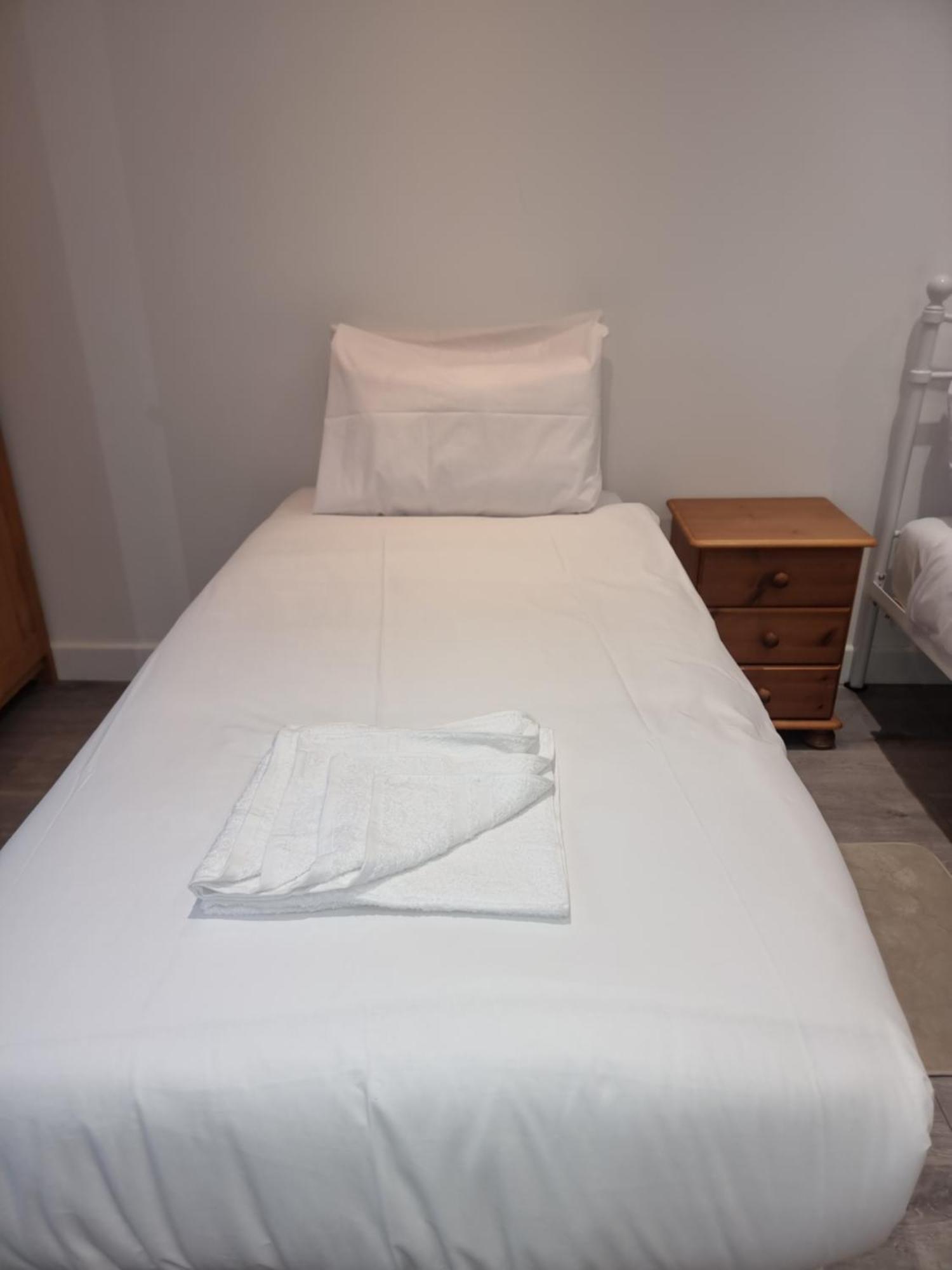 Brand New Studios In London Borough of Harrow Exterior foto